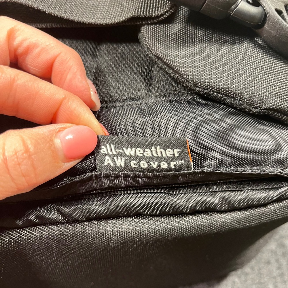 Lowepro Slingshot 102 AW DSLR Camera Sling Bag Black‎ Gray with Rain Cover - Picture 8 of 16